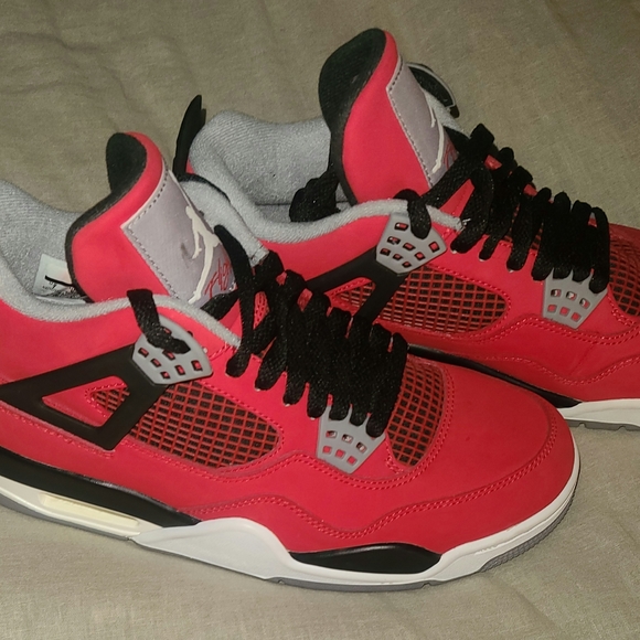 air jordan 4 retro toro
